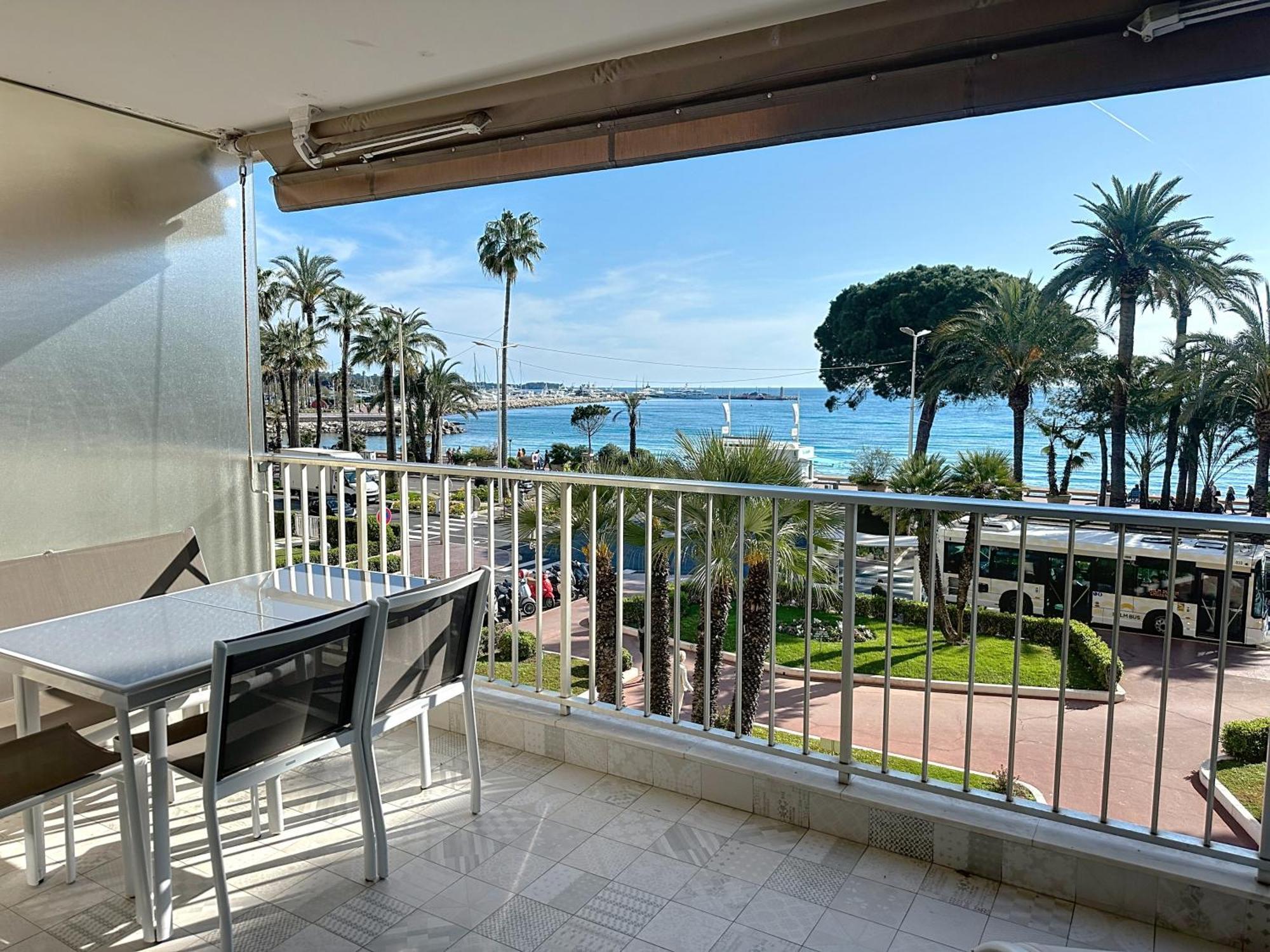 Appartement Cozy 2-bedroom With Terrace, Sea View And Parking In Cannes